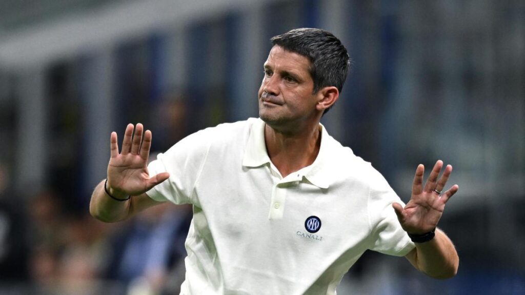 Chivu: "Penso all'Inter, non guardiamo la classifica. Akanji? Non ha bisogno che lo esalti"