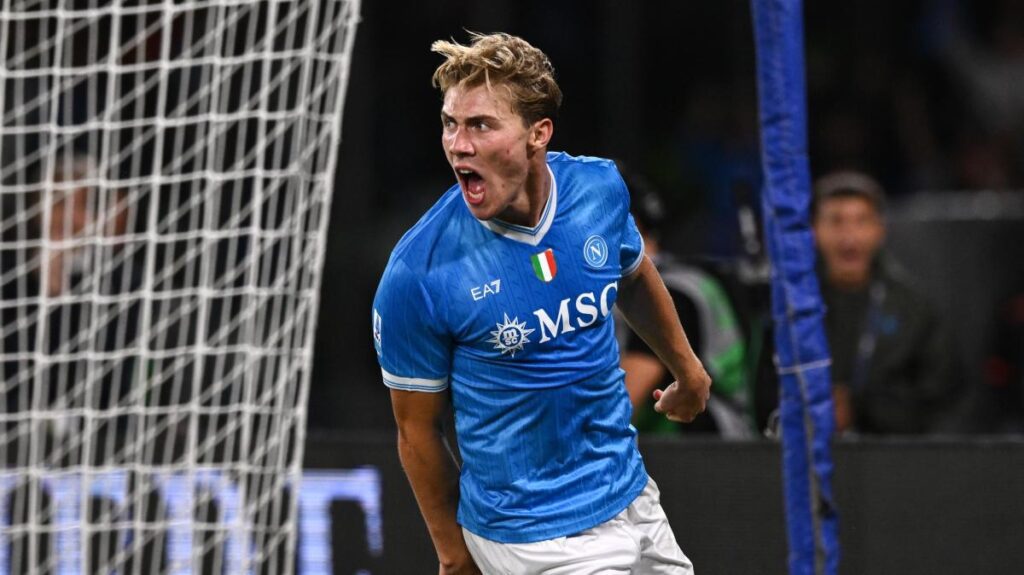Danimarca-Grecia, le formazioni ufficiali: c'è aria di Napoli-Roma, con Hojlund e Tsimikas