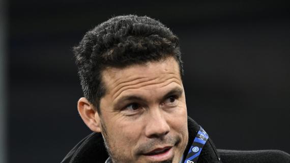 Hernanes: "Napoli, la vittoria col Genoa vale 5 punti. Più gol subiti, ma anche più gol fatti"