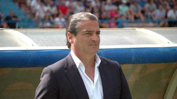 Incocciati su Maradona: "Dalle baraccopoli alla vetta del mondo. La droga lo ha fermato"