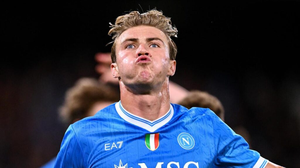 Come sono andati i giocatori del Napoli nella sosta: Hojlund macchina da gol
