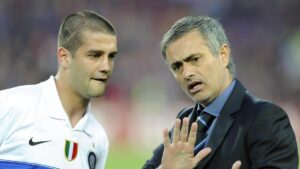 Mourinho attacca: gli allenatori senza storia e l’Inter di Chivu