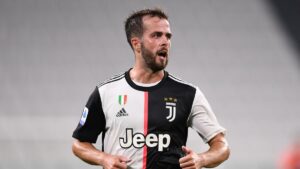 Pjanic: "Scudetto aperto, Roma e Juve puntano alla Champions"