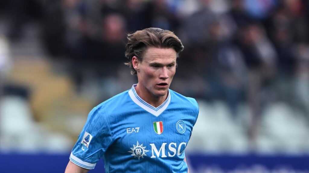 Napoli al lavoro sul rinnovo di McTominay: priorità secondo posto