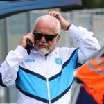 De Laurentiis a sorpresa a Castel Volturno: vertice con Allegri e Manna, Lucca e Lang sotto esame
