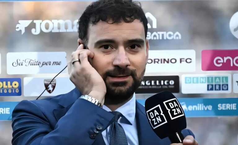 Manna chiude il caso De Bruyne: «Chiacchiere da bar». E su Lucca titolare al Penzo: «Ha la maglia di Cavani e Higuain, dipende solo da lui» 10 Manna chiude il caso De Bruyne: «Chiacchiere da bar». E su Lucca titolare al Penzo: «Ha la maglia di Cavani e Higuain, dipende solo da lui»